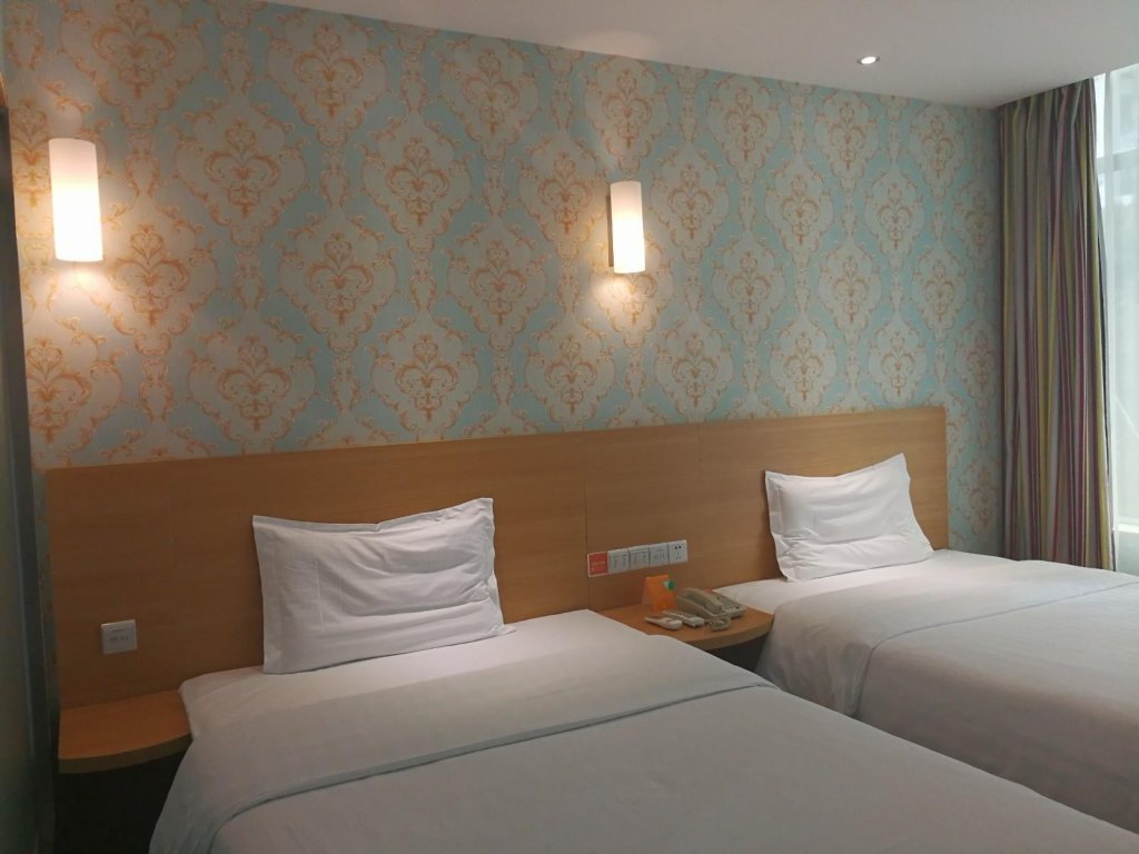 Фото 7 Days Premium Wuhan Jiyu Bridge Subway Station Branch