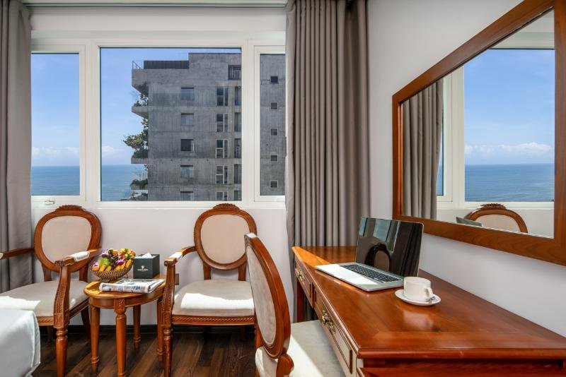 Фото Paracel Beach Hotel