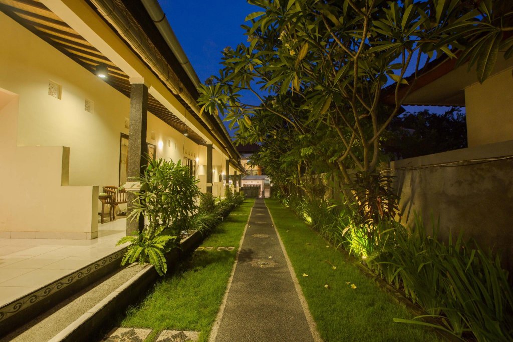 Отель Legian Village Hotel Бали