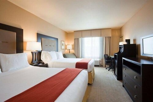 Гостиница Holiday Inn Express Fort St John by Ihg в Форт-Сент-Джоне