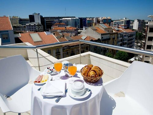 Гостиница Sana Reno Hotel в Лиссабоне