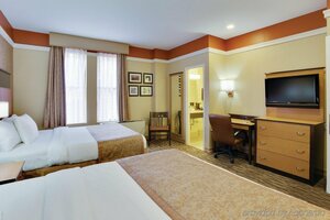 Гостиница The Hotel @ Fifth Avenue