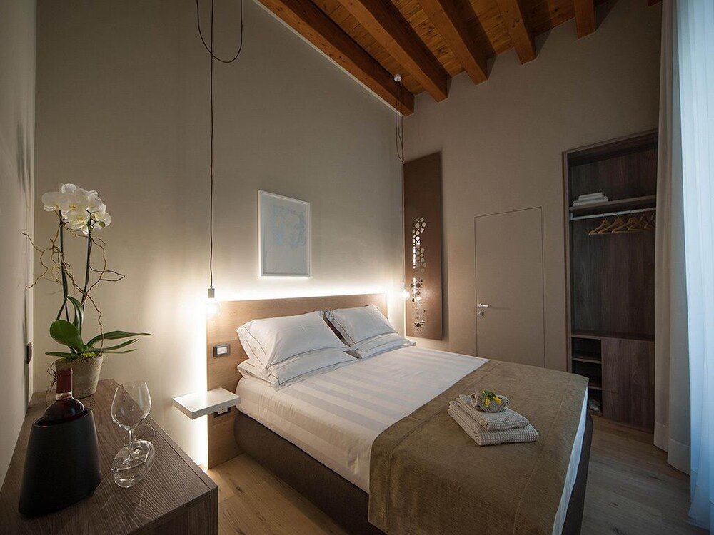 Фото Antica Dimora Luxury Rooms