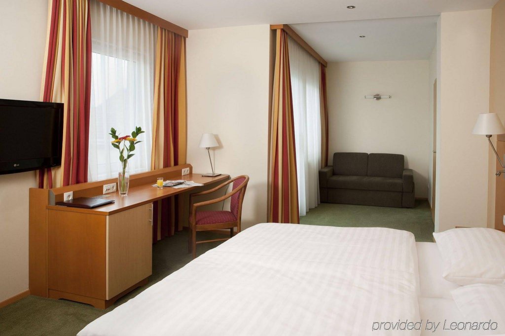 Фото Lucia Hotel