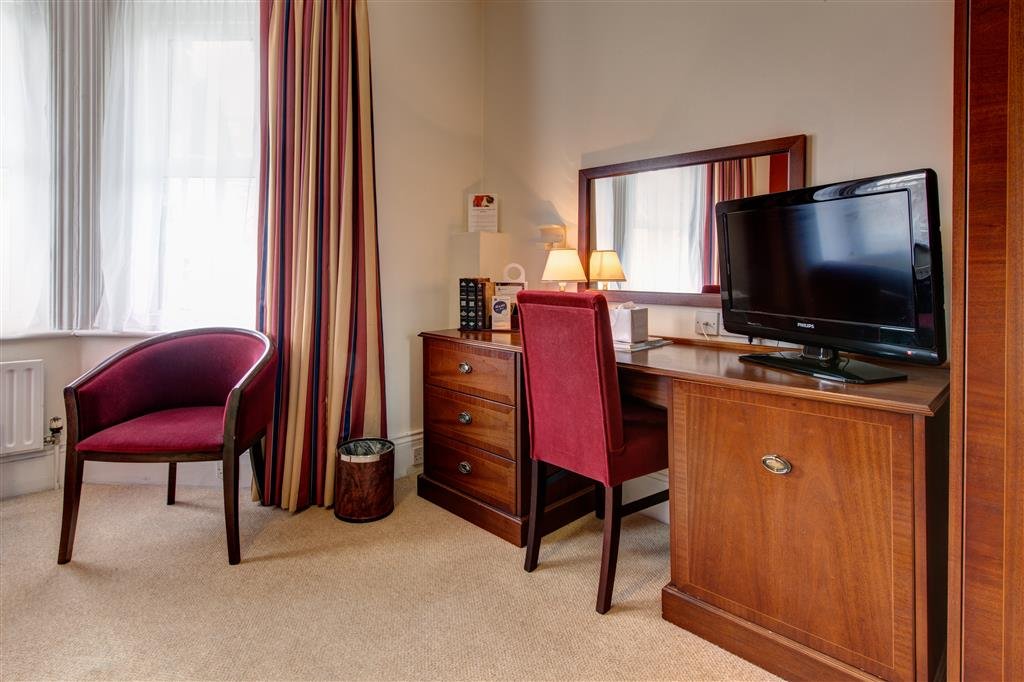 Фото Best Western Plus The Connaught Hotel & SPA