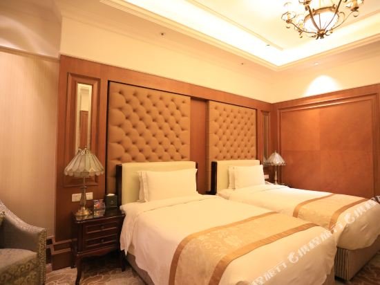 Фото Chongqing Auwi Hotel