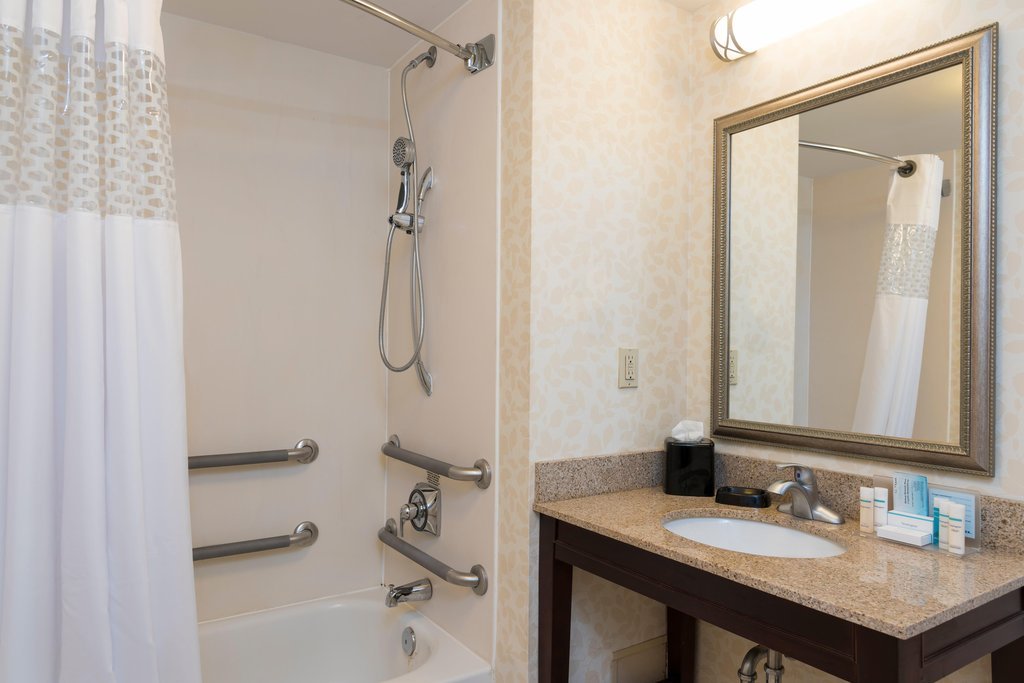 Фото Hampton Inn Indianapolis Downtown Across from Circle Centre