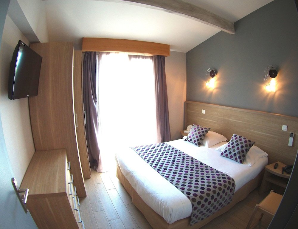 Фото Logis Hôtel Atoll