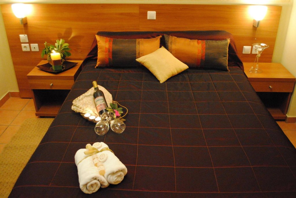 Фото Glaros Hotel