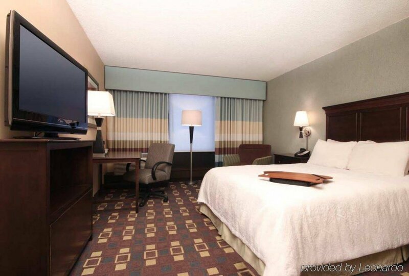 Гостиница Hampton Inn White Plains/Tarrytown