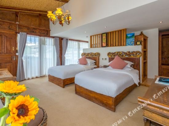 Фото Shangri La E Outfitting Boutique Hotel