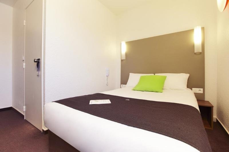 Фото Campanile Creteil Centre