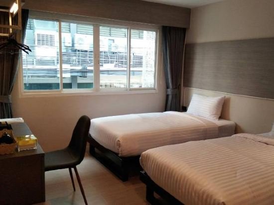 Фото Lazy Sunday Hostel