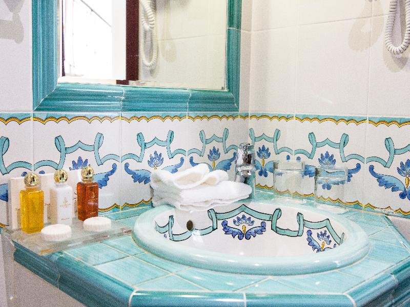 Фото Radisson Blu Ghr Hotel, Rome