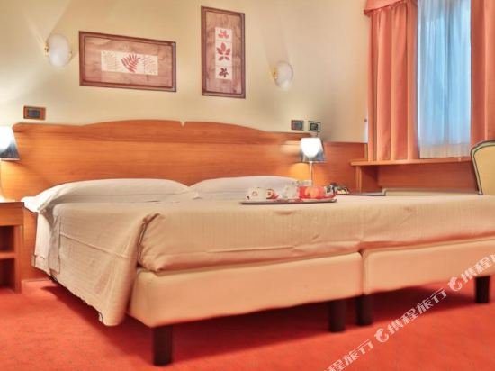 Фото Hotel Campion