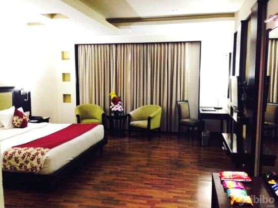 Фото Royal Orchid Central