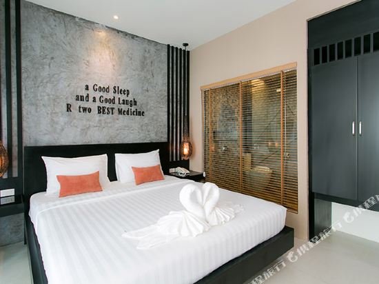 Фото The House Patong