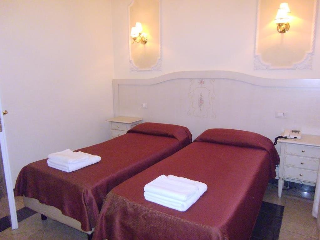 Фото Hotel Cambridge