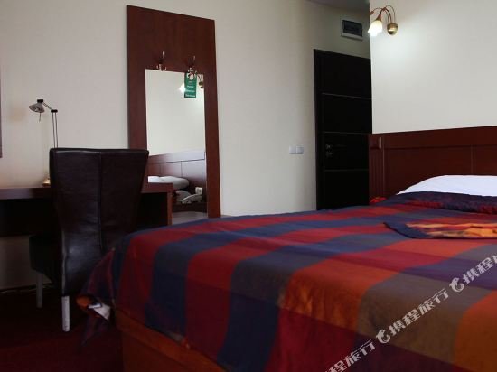 Фото Parlament Hotel