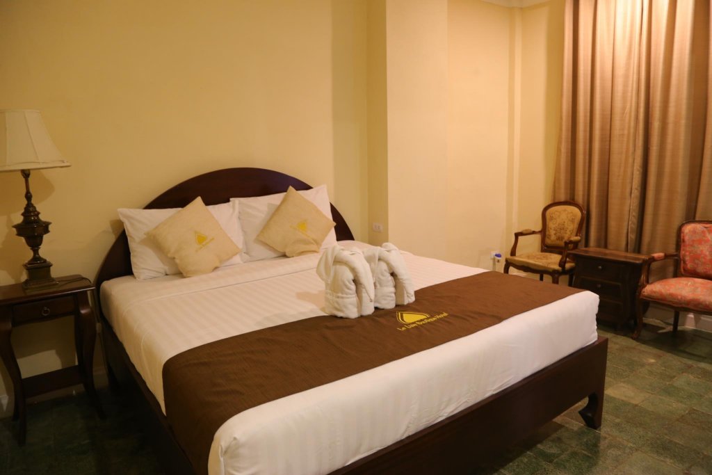 Фото Le Luxe Boutique Hotel