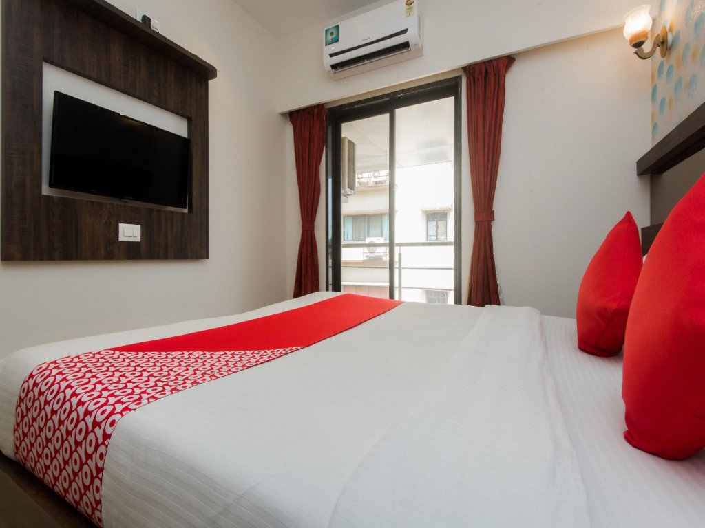 Фото Oyo 10650 Hotel Lotus Residency