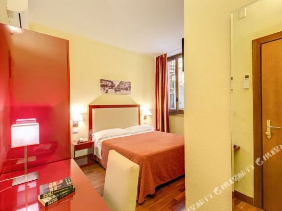 Фото Hotel Minerva Milan