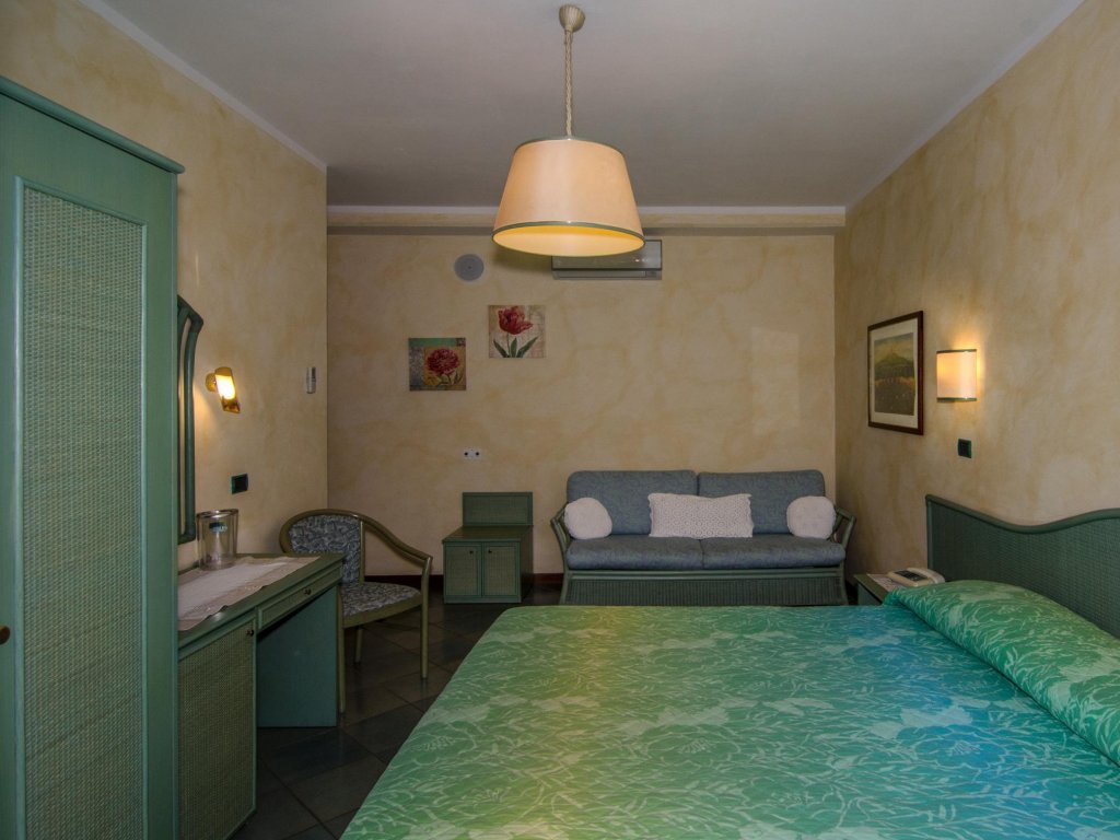 Фото Hotel Kyrton