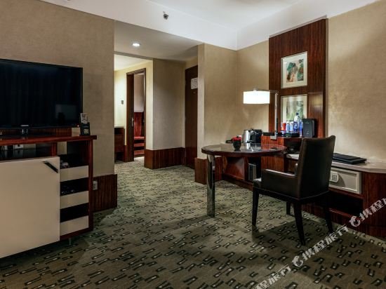 Фото The Beijing Kuntai Royal Hotel