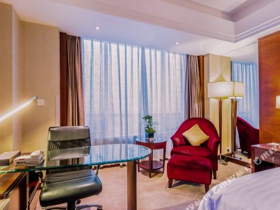 Фото Plaza Hotel Yuyao