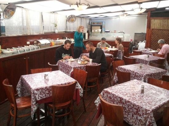 Фото The Colony Hotel