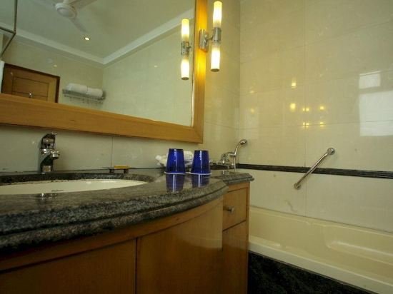 Фото JüSTa Panchsheel Park