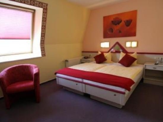 Фото Hotel Märkischer Hof