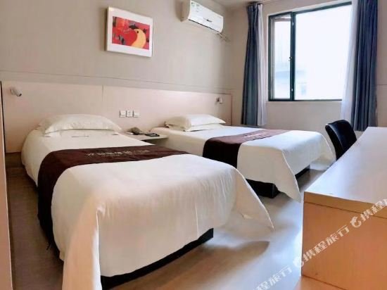 Фото Jinjiang Inn Wuhan Hankou Train Station