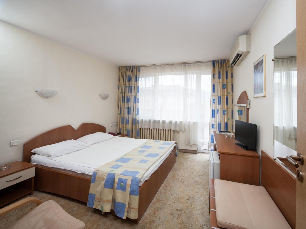 Фото Slavyanska Beseda Hotel