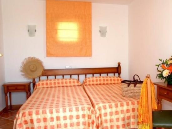 Фото Hostal Cala Ratjada