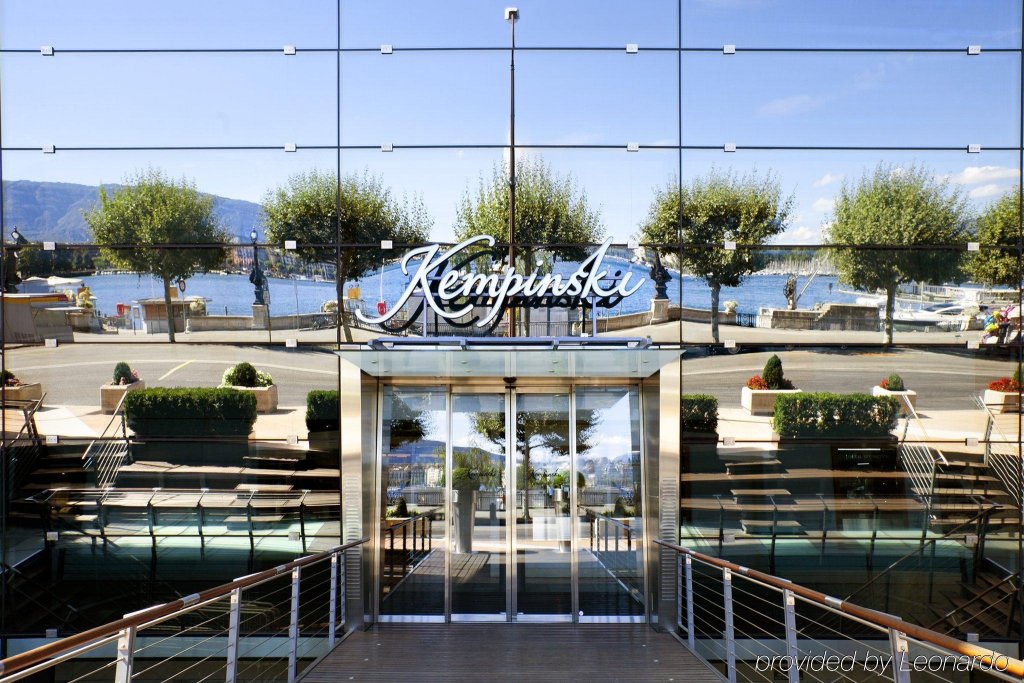 Фото Fairmont Grand Hotel Geneva