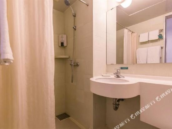 Фото Jinjiang Inn Shenyang Xinggong Street N