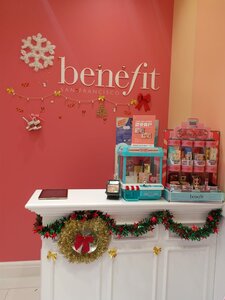 Benefit Cosmetics Boutique & BrowBar lounge (Hong Kong, Yuen Long District), beauty salon