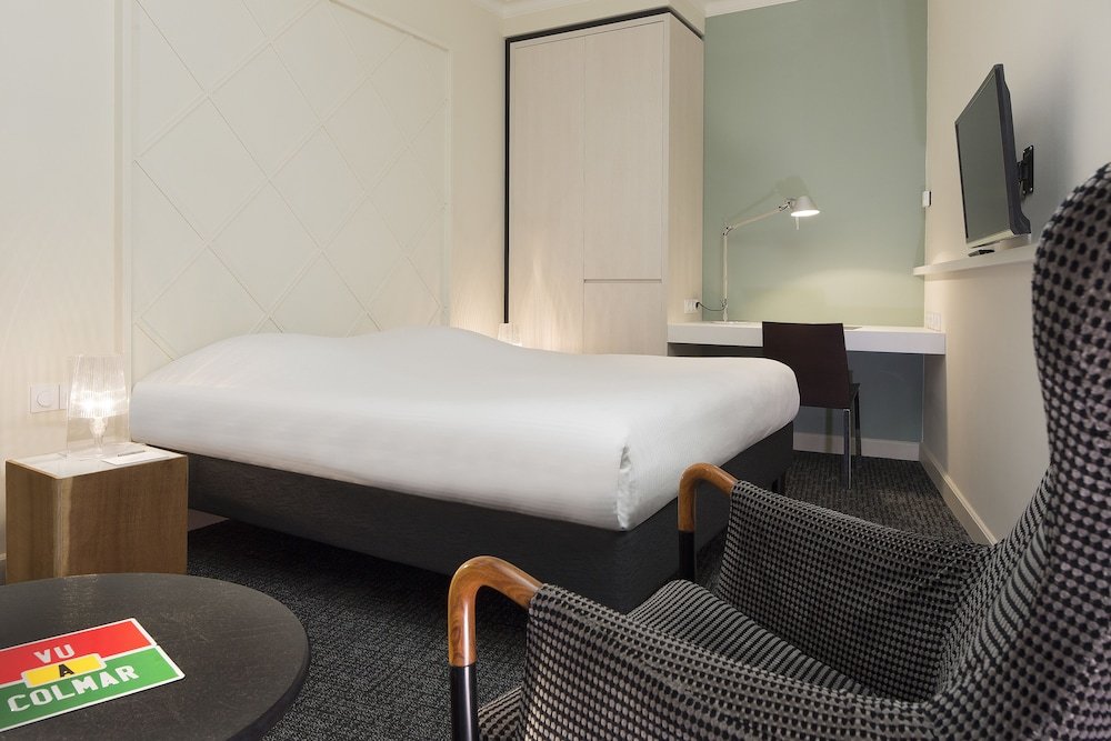 Фото Hôtel Le Colombier