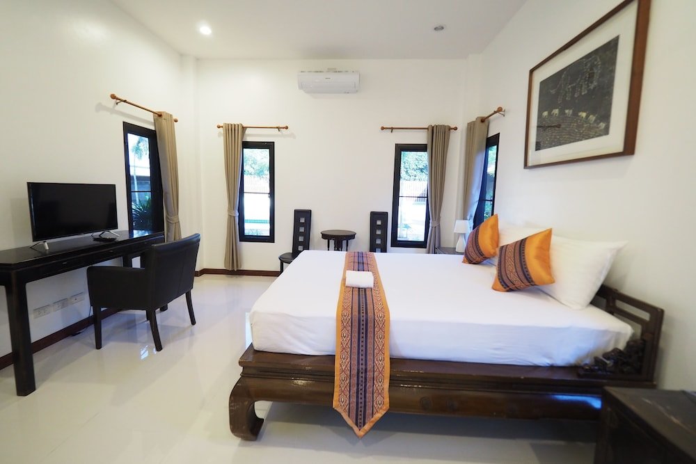 Фото Chanapha Residence