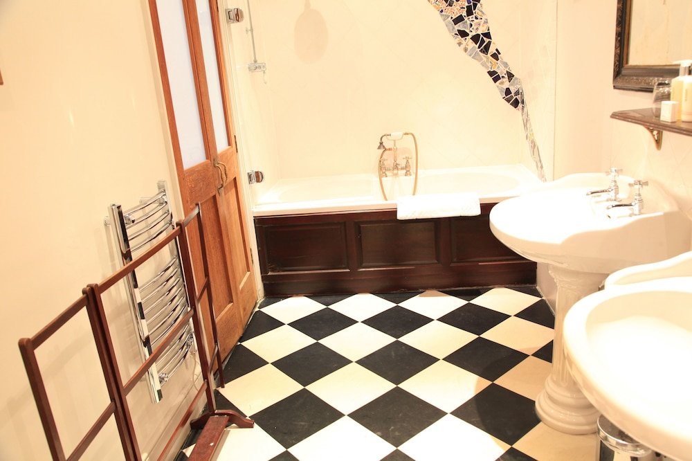 Фото Moonfleet Manor