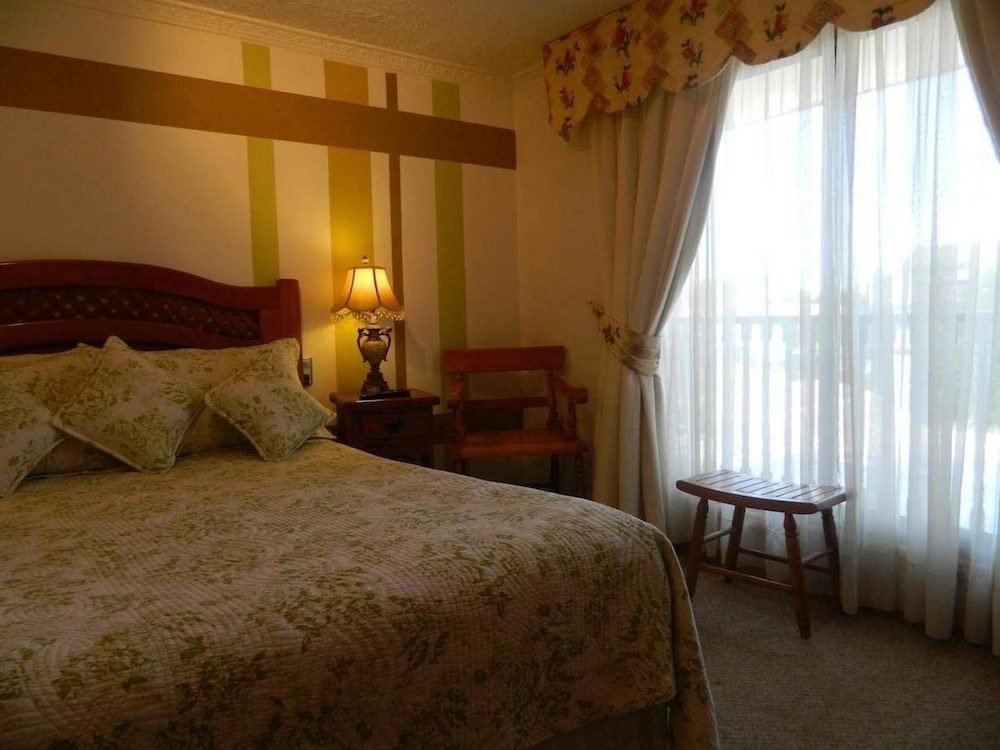 Фото Hostal Casa Familia