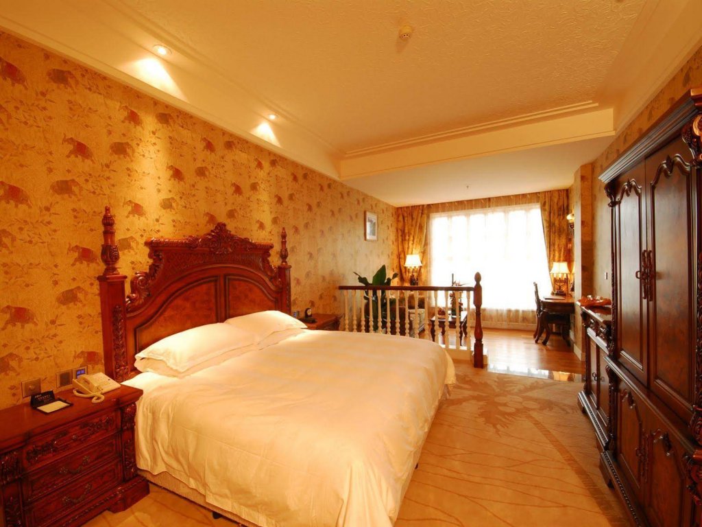 Фото The First World Hotel