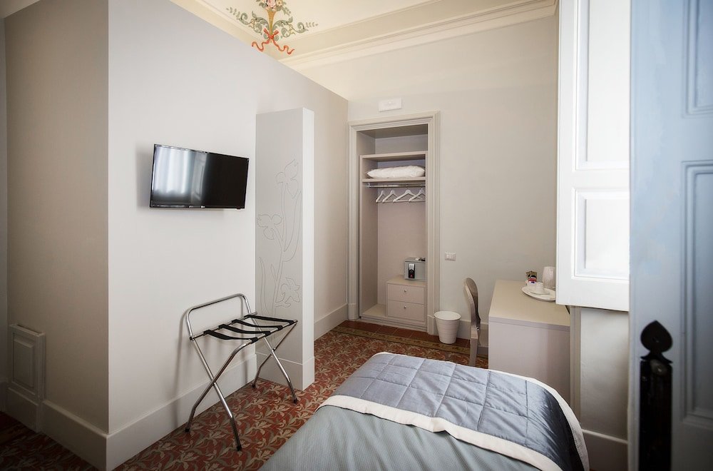 Фото Magione Del Re - Sicilian Rooms