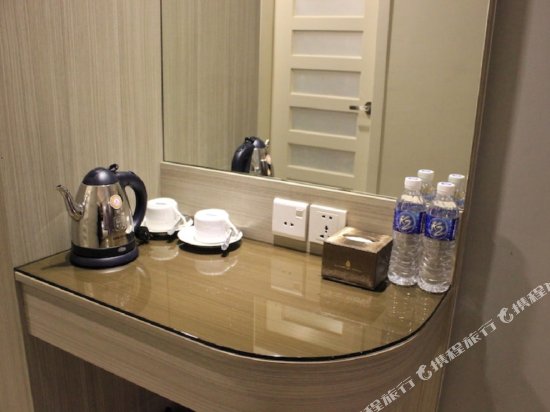 Фото Livingston Hotel