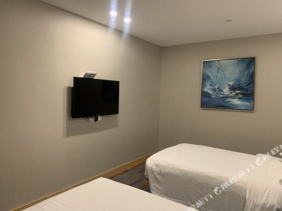 Фото Hundred Centuries Hotel