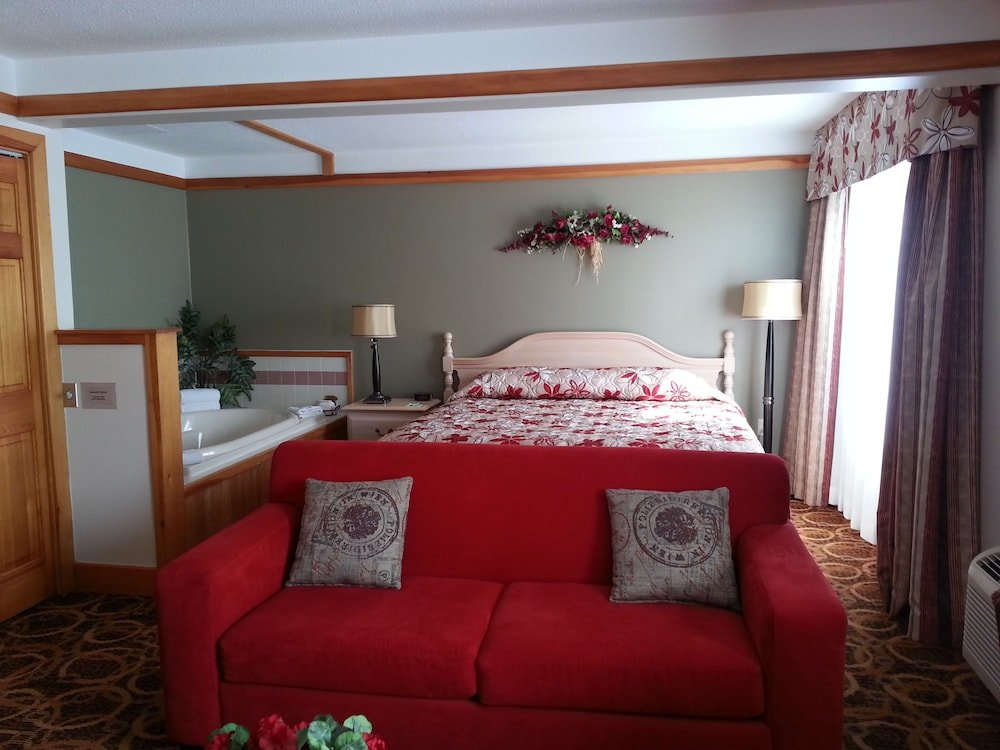 Фото Granite Town Hotel