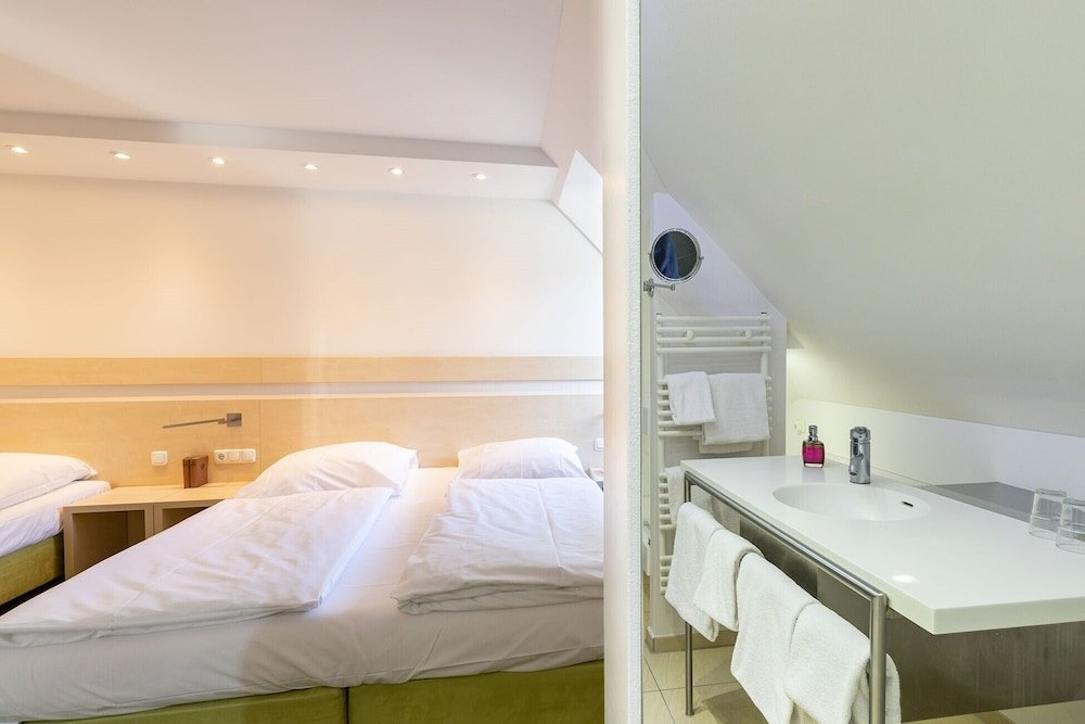 Фото Hotel Uhland