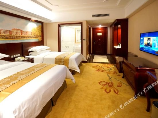Фото Ji Hotel Shanghai Pudong Airport Free Trade Zone