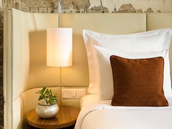 Фото Renaissance Lucerne Hotel